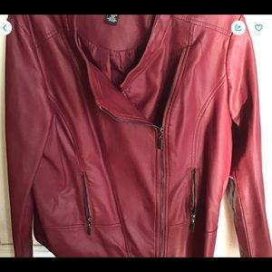 Beautiful Alfani faux leather burgundy jacket sz m